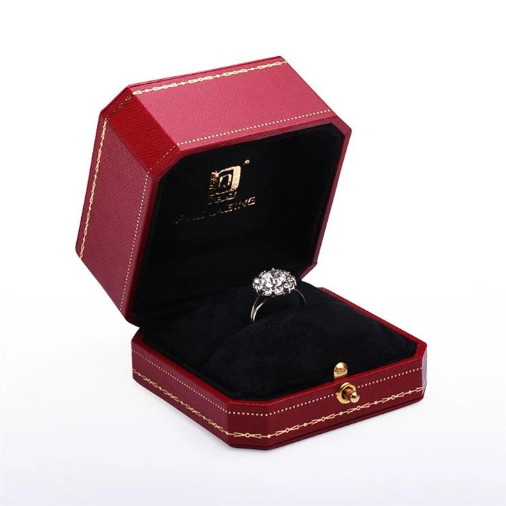 Engagement Ring Gift Box (1)
