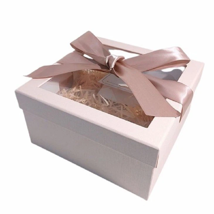 New_Year_S_Eve_Gift_Box-1__2_-removebg-preview(001)