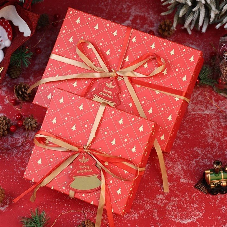 Small Gifts For Christmas Eve Box (2)